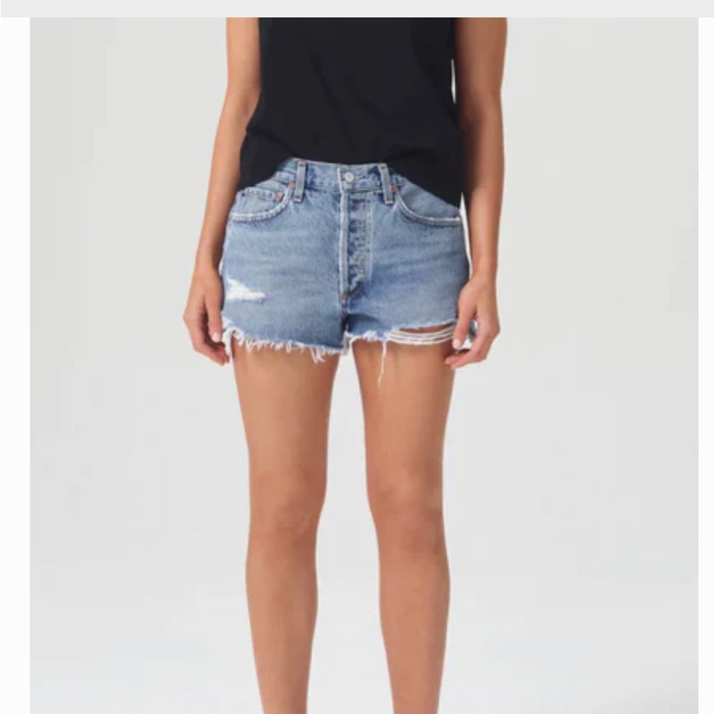 Agolde shorts worn handful of times, I need a smaller size. Never been in dryer